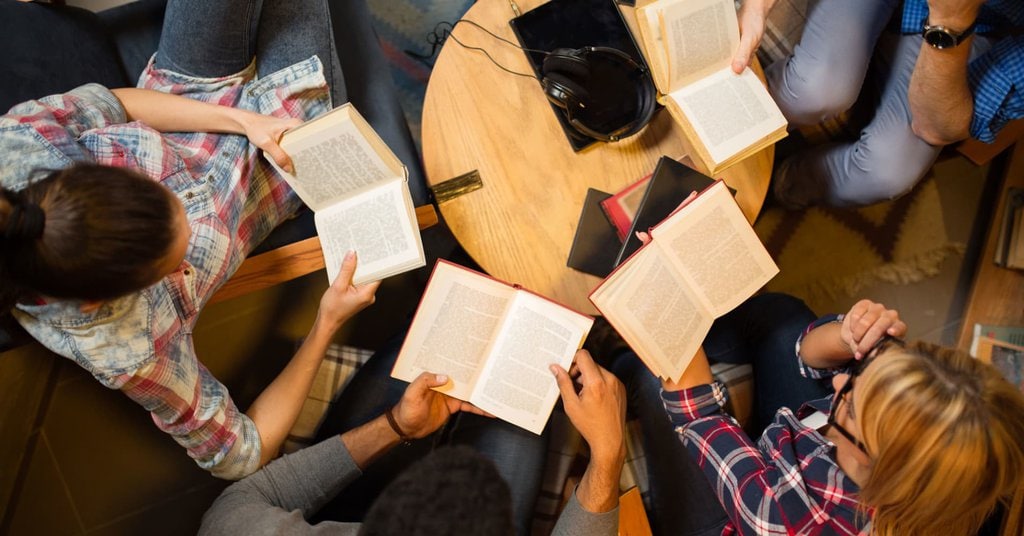 Tips to Start a Book Club and Turn it Into a Thriving Community